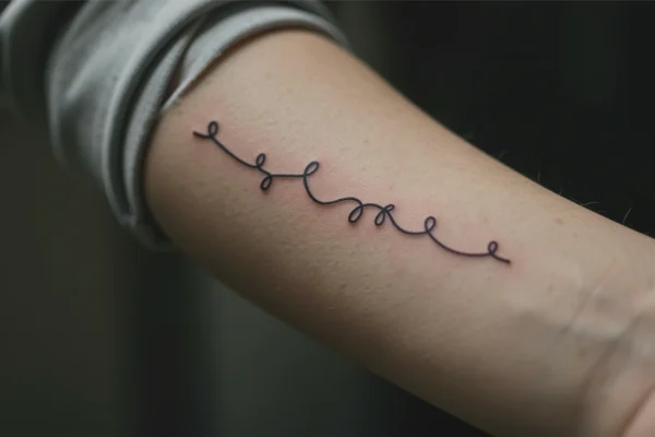 12 Dainty Minimalist Family Tattoos Taking Pinterest by Storm